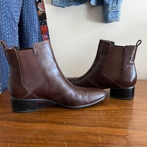 Leather Chelsea Boots